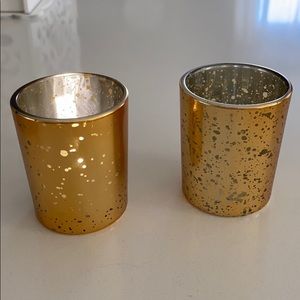 Gold votives